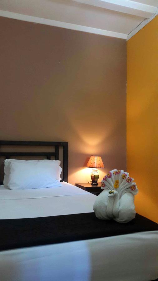 Hotel Casa Aura カルタゴ エクステリア 写真
